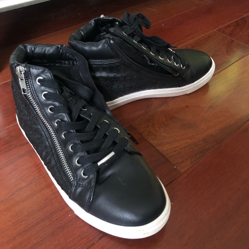Steve Madden high tops